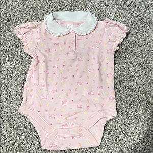 Baby Gap Pink Scallop Collar Baby One-Piece with Pastel Print